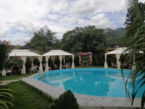 alojamiento lujoso y barato pichanaki