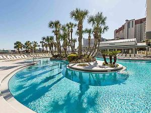 Three-Bedroom Apartment room in Long Beach Resort 4-1101 by RealJoy Vacations