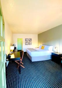 Double Room room in Maverick Hotel