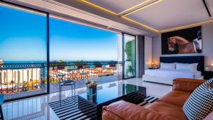 PIER 57 - 306 Ocean View 2 BR Romantic Zone