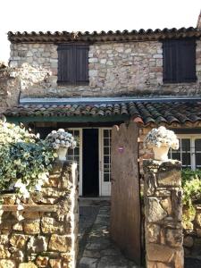 Hotels Le Chateau d'Argens : Appartement