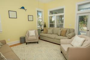 Two-Bedroom House room in Destin Dolphin Destin Apts