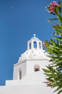 Villa LuxL Santorini Greece