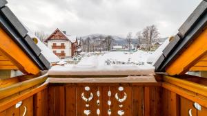 Na Wilczej, Sun & Snow