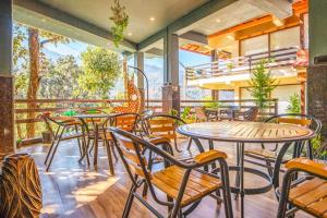 Golden Bliss Cottage by VEO - Part of StayVista