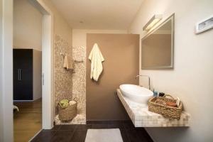 Sunny Summer House 4*