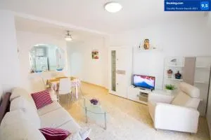 Alacant Home: Santa Pola. Piso moderno a 200 metros de la playa - Elche