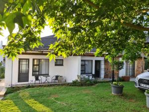 Steenkoppies semi self catering apartment