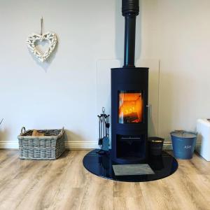 Hen Houses with Hot Tubs - Big Drift and Fairchilds Barn