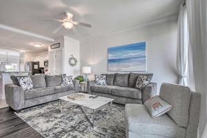 Dazzling Mexico Beach Condo - Walk to the Beach!