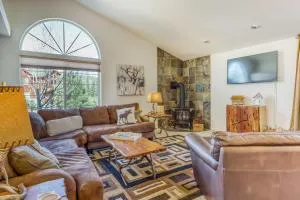 Life on Mt Olympia - Fallen Leaf