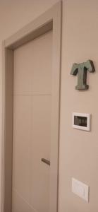 La Casa allombra della Chiesa