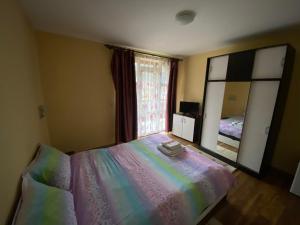 Casa Cristalina&Dumi