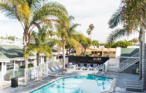 Large One-Bedroom Queen Suite with Kitchen room in Beach Haven