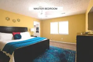 Downtown 25 Minutes, 8 Beds, 4 Bedrooms - Turtle Creek - Fresno