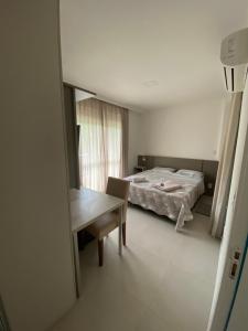 Ingleses Apart 80 metros Mar