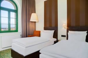 Standard Twin Room room in GreenLine Schlosshotel Blankenburg