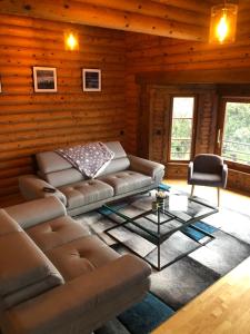 Grande maison avec piscine