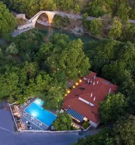Κonitsa Gefyri hotel - Melissópetra