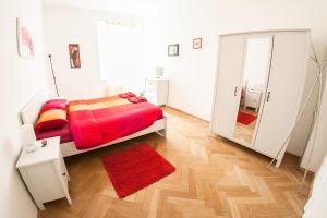 Double Room with Shared Shower and Toilet