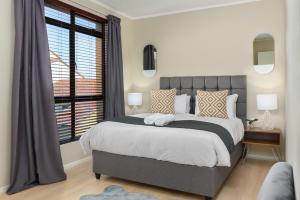 Island Club Luxury Apartments