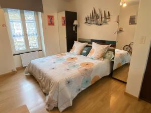 Appartements STUDIO CANCALE - PORT DE LA HOULE - classe 2 etoiles : photos des chambres