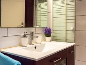 C103 big terrace, pool!