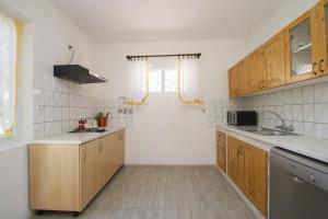 Seafront Apartment Dana