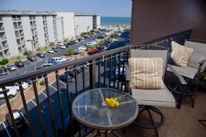 Two-Bedroom Apartment with Ocean View room in Myrtle Beach Resort