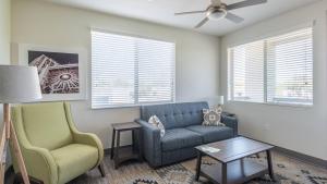Two-Bedroom Apartment room in WanderJaunt - Chic Central Phoenix Apts