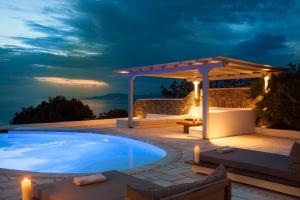 The Magnificent Villa Sunset by Divine Property SA Myconos Greece