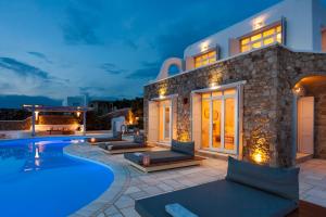 The Magnificent Villa Sunset by Divine Property SA Myconos Greece