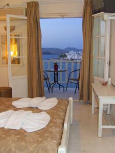 Double or Twin Room with Sea View