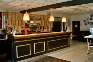 HOSTEL Les Bois Verts - Les Herbiers - Ле-Ерб'є