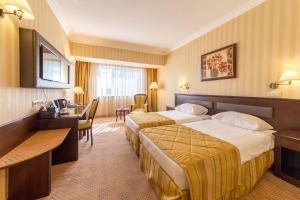 Deluxe Room with Two Twin Beds - Non-Smoking room in Ramada Hotel & Suites by Wyndham Bucharest North