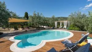 BUCA DELLE FATE 8, Emma Villas - Penna