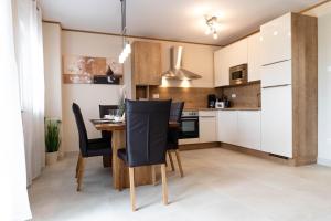 Beachfront Reiterer Villa V2 with Seaview 30 meters from the Beach - CROWONDER LUXURY RENT