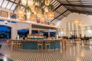 Ocean Blue & Sand Beach Resort -Inclusive