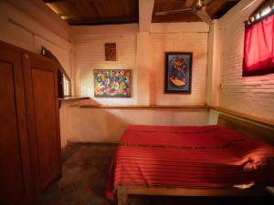 2 bedroom house with bayview, 3 blocks from beach and center of SJ