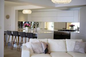 Spectacular Beachfront Brac Villa 6 Bedrooms Villa Selca Violet