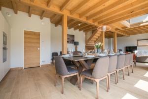 Chalets Les Portes de Megeve : photos des chambres