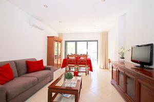 Apartment Caracas 2 by Algarve Vacation
