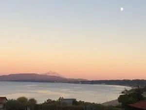 Katevi Luxury Seafront Villa - Develíkia