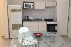 Hermoso NUEVO con PISCINA, Balcón y Patio