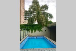 Hermoso NUEVO con PISCINA, Balcón y Patio