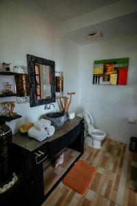 Suite Deluxe Nhìn Ra Biển (Deluxe Suite with Sea View)