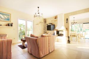 Villa Makarska Petite A Delightful 2 Bedroom Villa Gym Sauna Jacuzzi