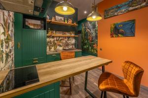 Extraordinary French Quarter Apartments in Vivid Colors