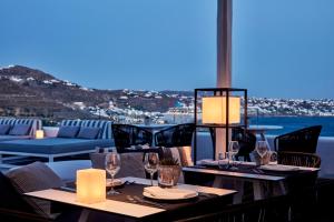 Agios Stefanos, 84600 Mykonos, Greece.