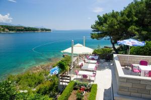 Beachfront house Pope B&B